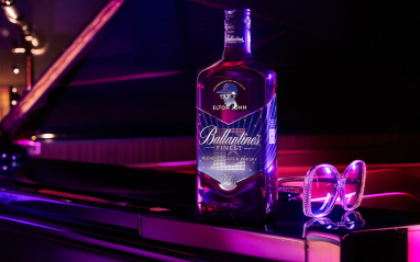 Ballantine's Finest Elton John Edition